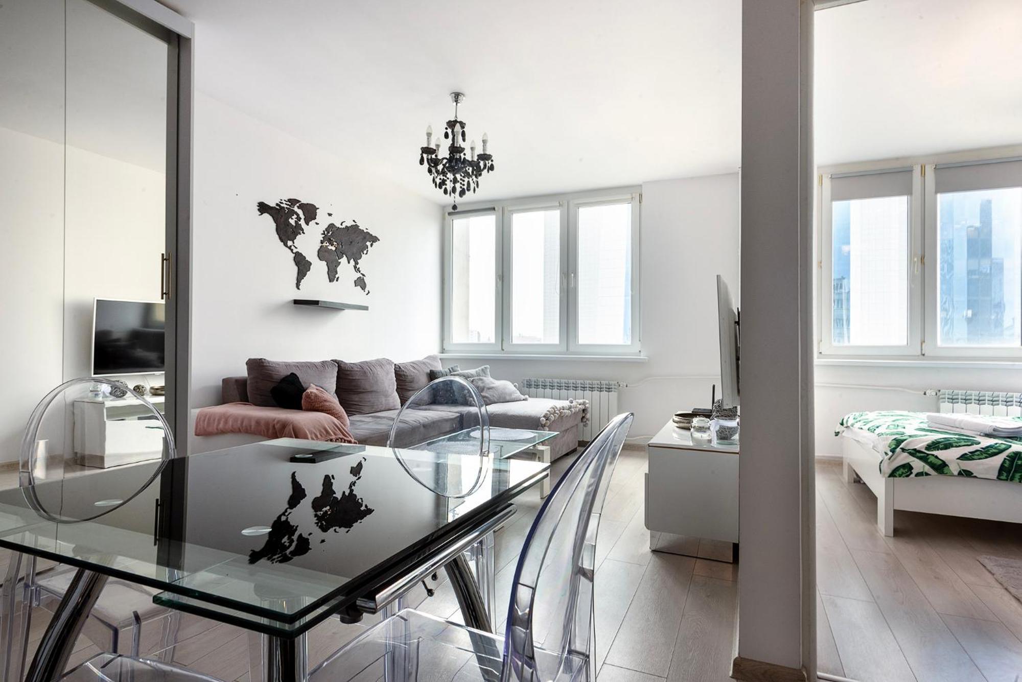 Butas Comfy Flat In The Center *